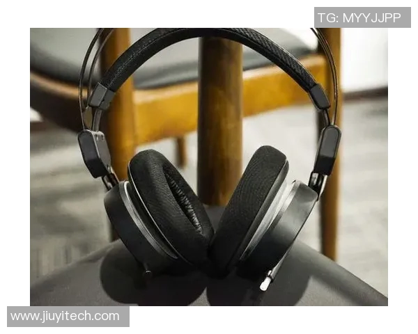 S15电竞总决赛英雄联盟装备选购必备耳机推荐与评测指南