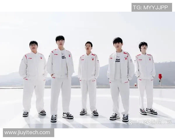 热议英雄联盟TES战队个人能力的提升与变革探索